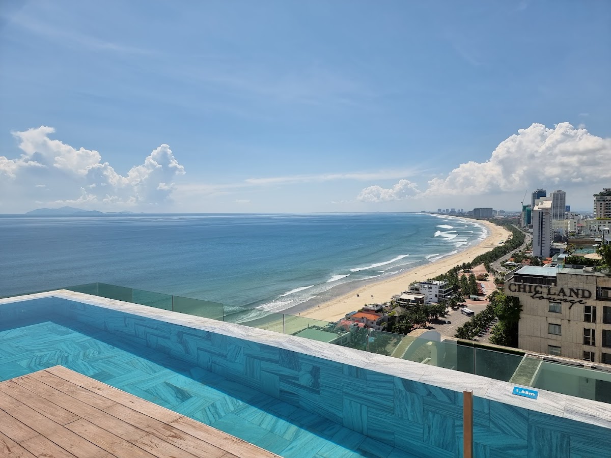 A La Carte Da Nang Beach — photo 3