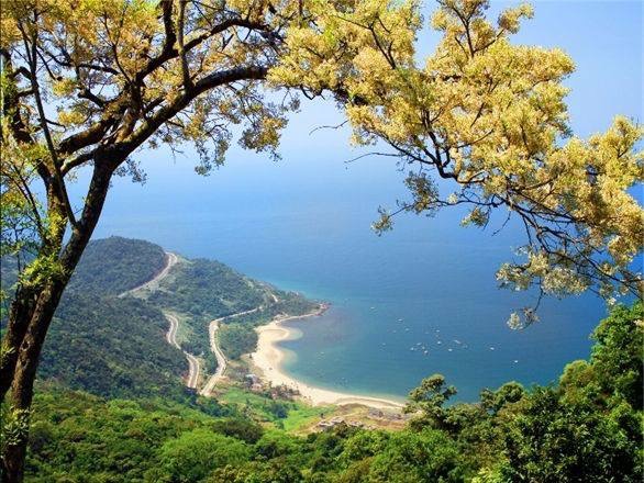 Bãi Nam Beach