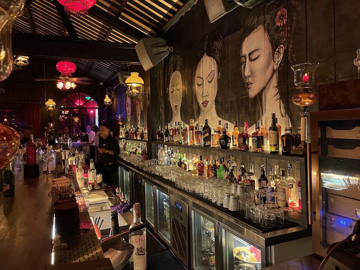 C Bar