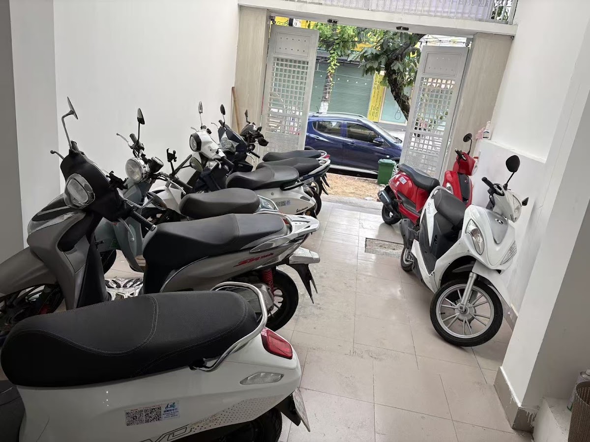 Cho thuê xe máy xe điện -越顺车行 Motorbike Electric bike rental — photo 2