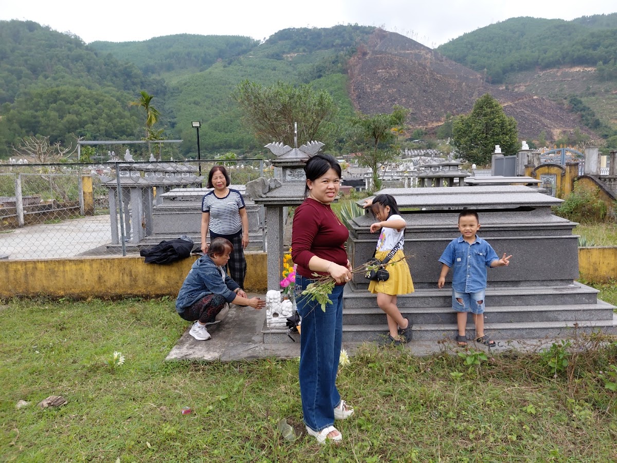 Graveyard — photo 2