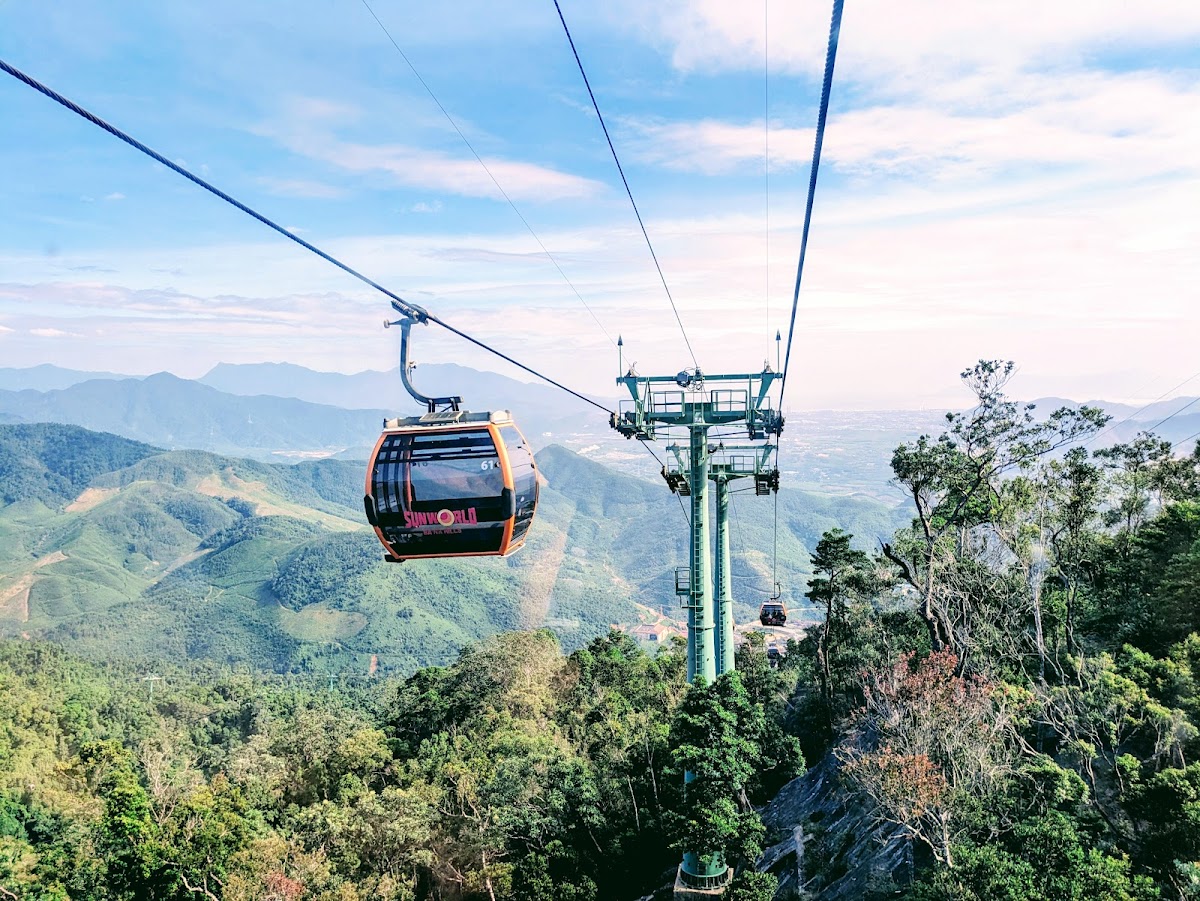 Great Panorama of Hoa Phat, Ba Na Hills, Hai Van and Da Nang Bay (no view - overgrown) — фото 2
