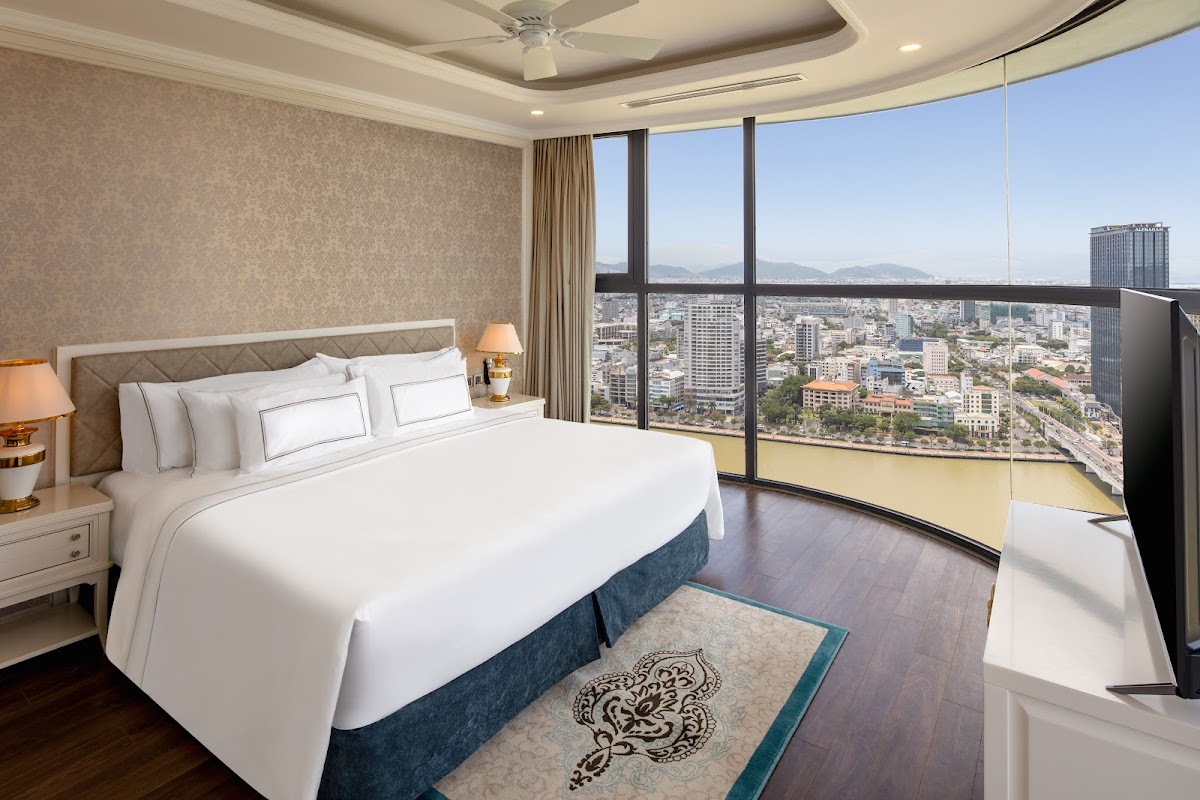 Melia Vinpearl Danang Riverfront — photo 2