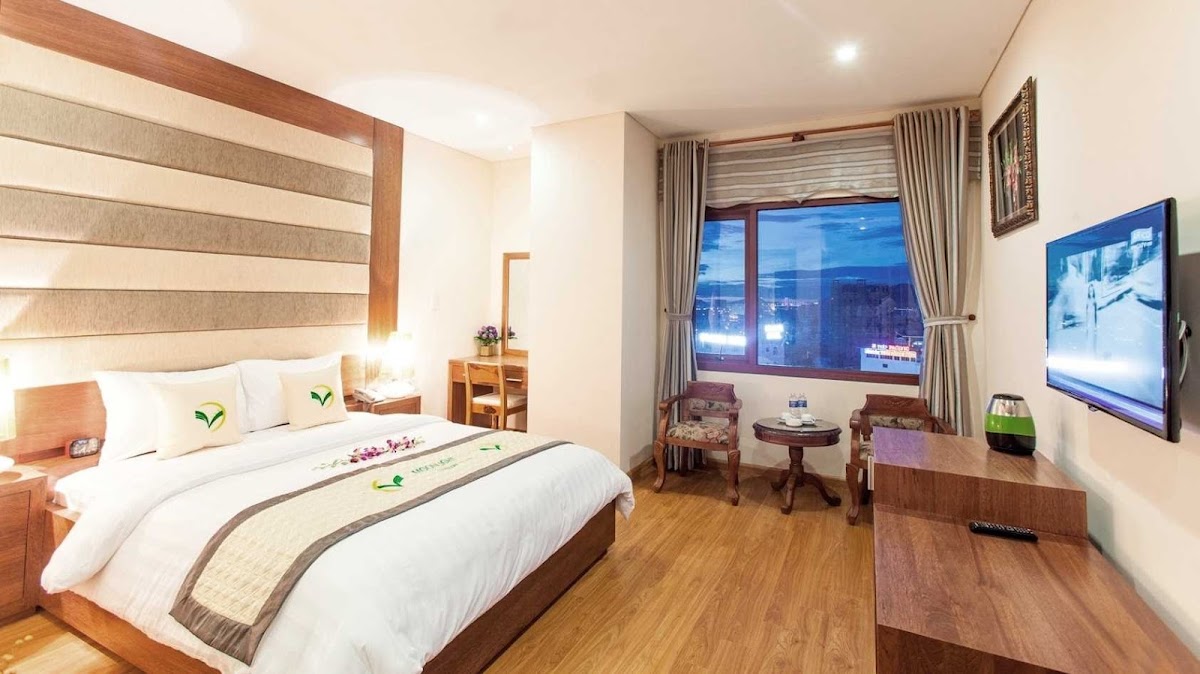 Moonlight Hotel Suites & Spa — photo 2