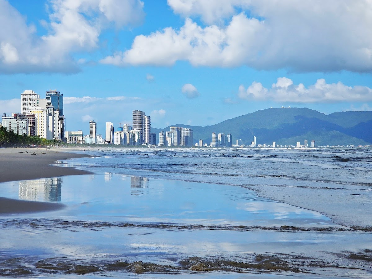 Mỹ Khê Beach