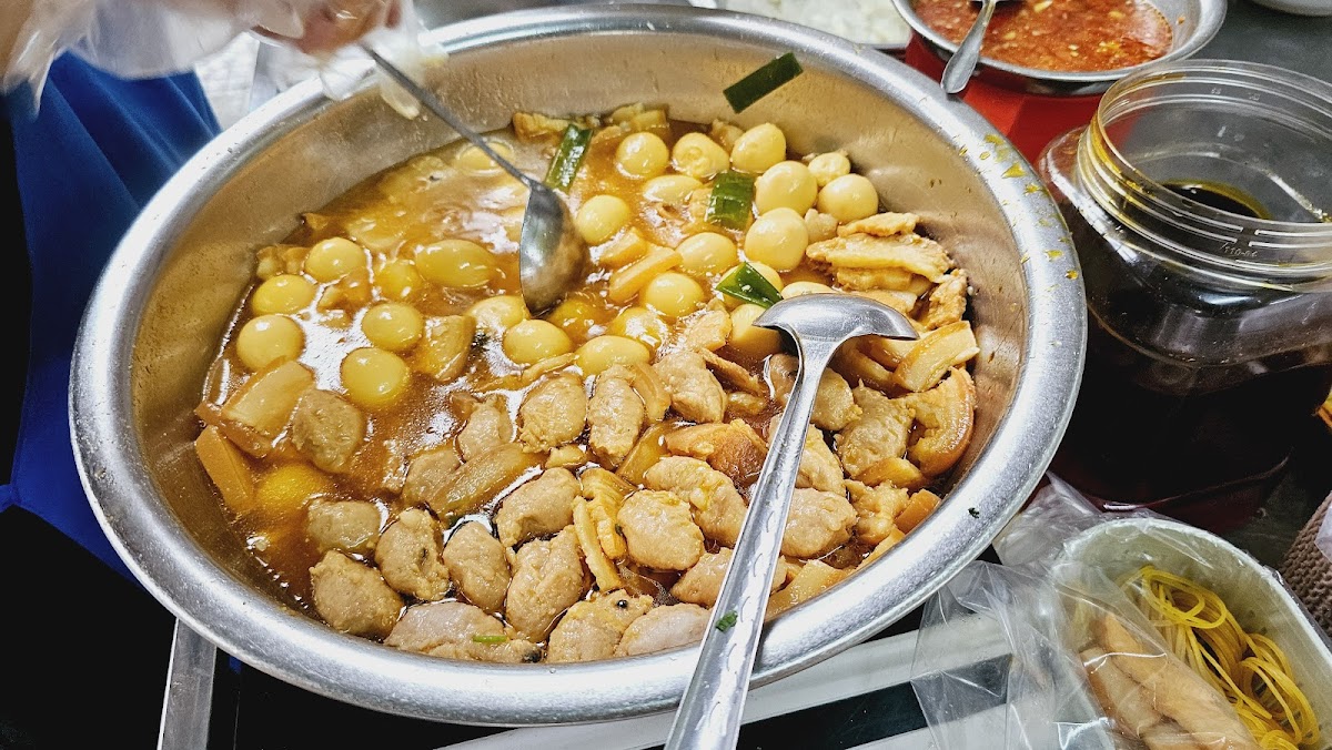 Mỳ Quảng Sứa Hồng Vân — фото 2