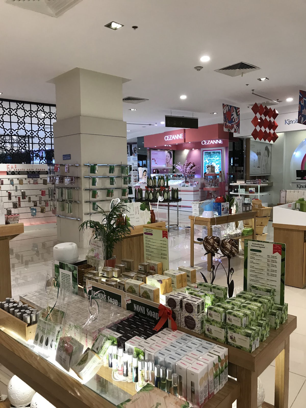 Parkson Plaza (Vinh Trung Plaza) — photo 2