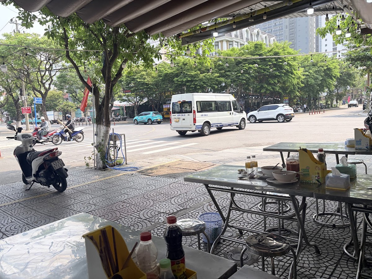Phở Long Hói (122 Hồ Nghinh)