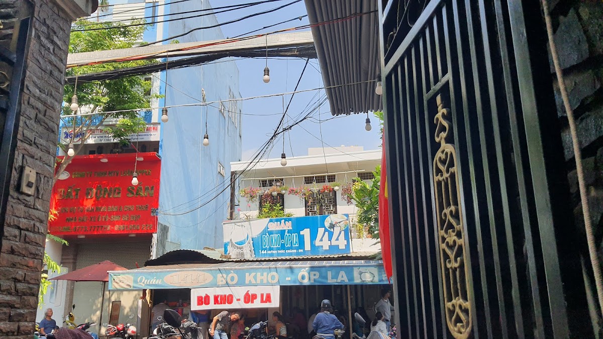 Quán 144 - Bò Kho Ốp La
