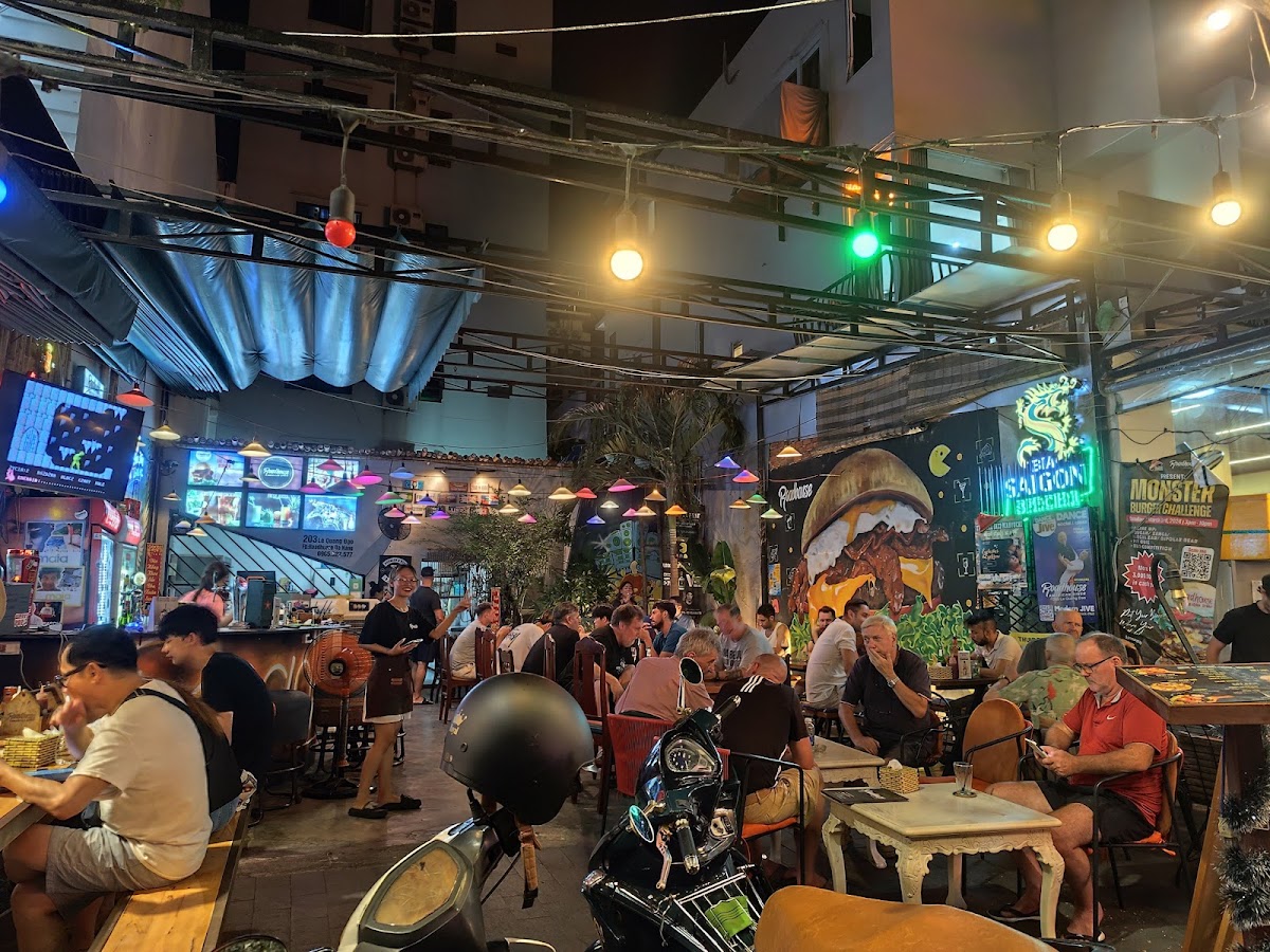 Roadhouse Burgers