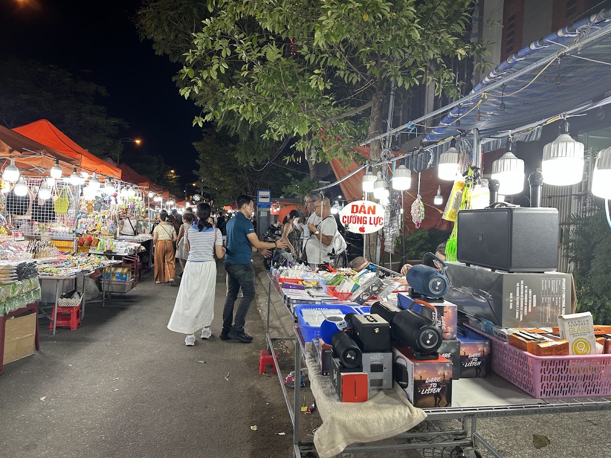 Son Tra Night Market — фото 3