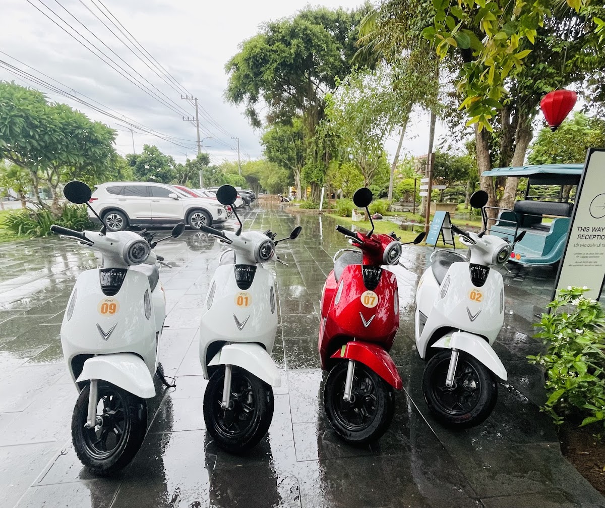 Han's Hoi An E-Ride-ELECTRIC MOTORBIKE RENTAL
