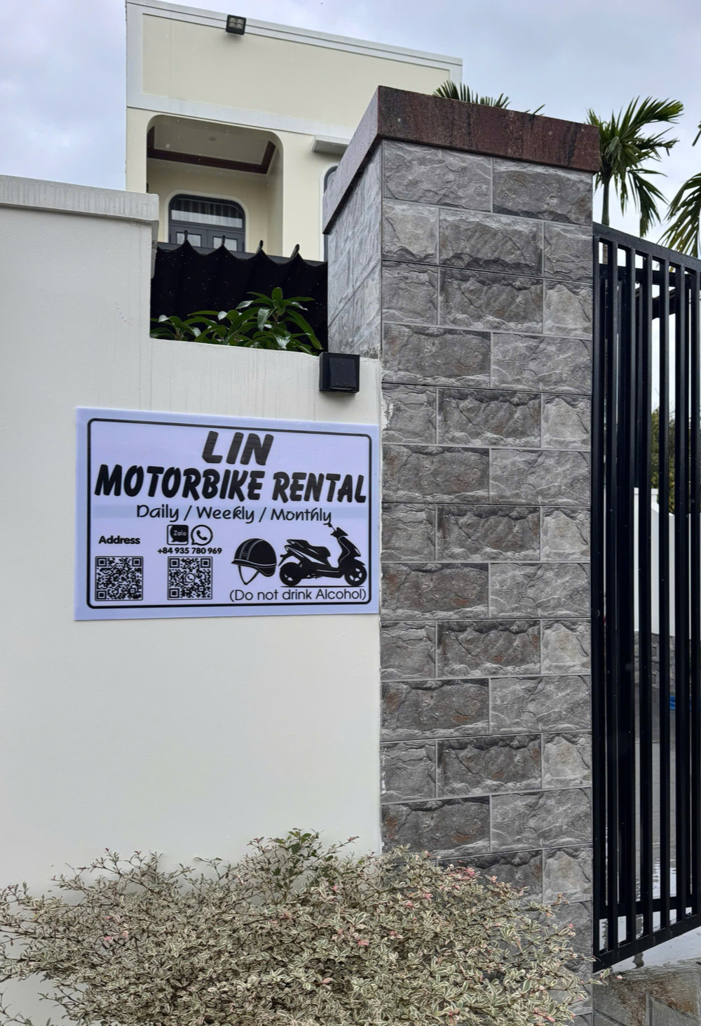 Lin motorbike rental in Hoi An