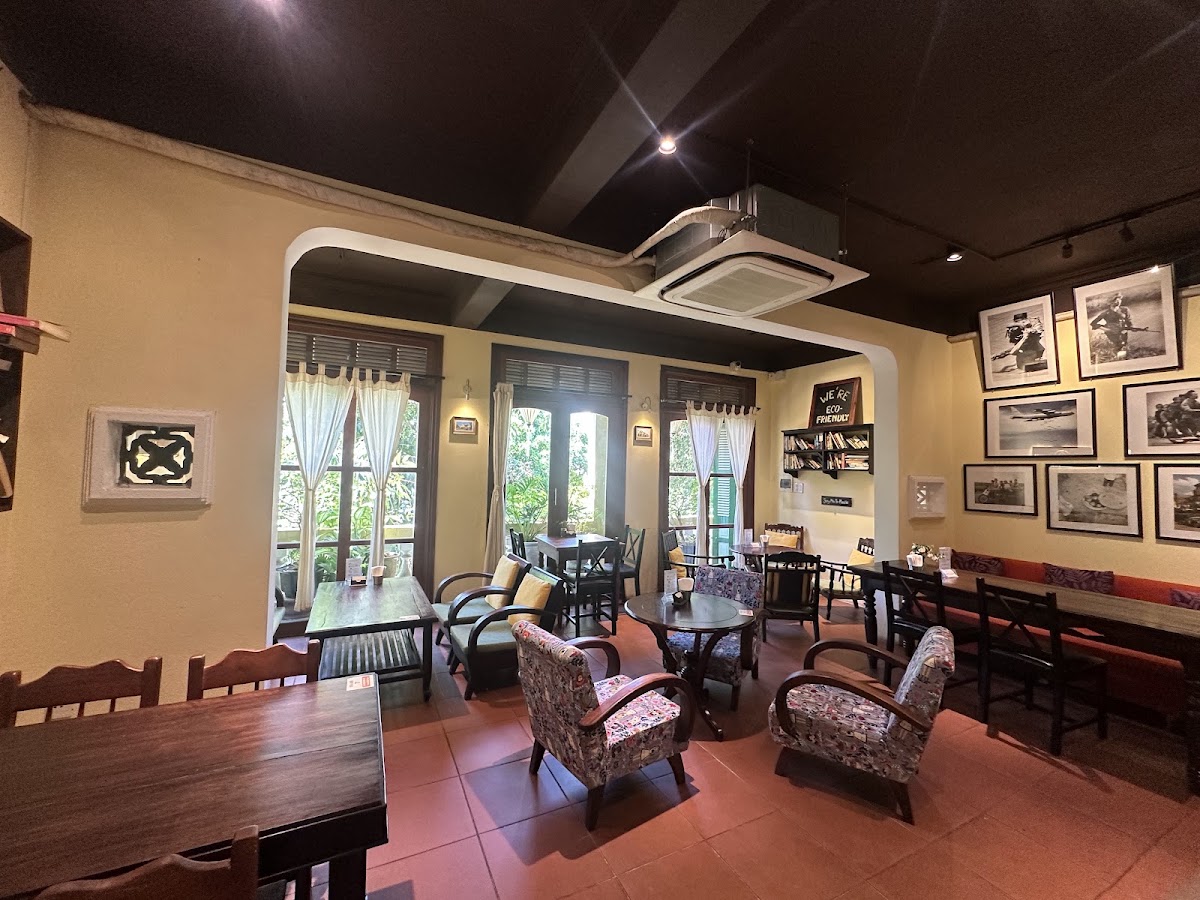 Little Hanoi Egg Coffee (Hoi An) — фото 2