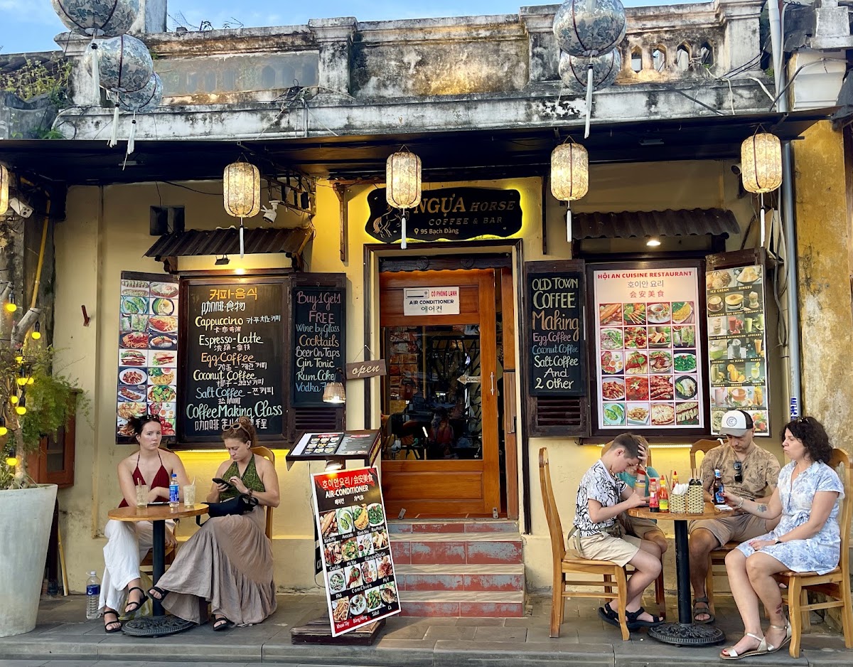 Ngua Horse Coffee & Restaurants